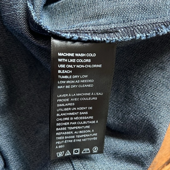 NWT Urban Outfitters Skort Navy Blue denim Size Medium, large buckles - Picture 7 of 8